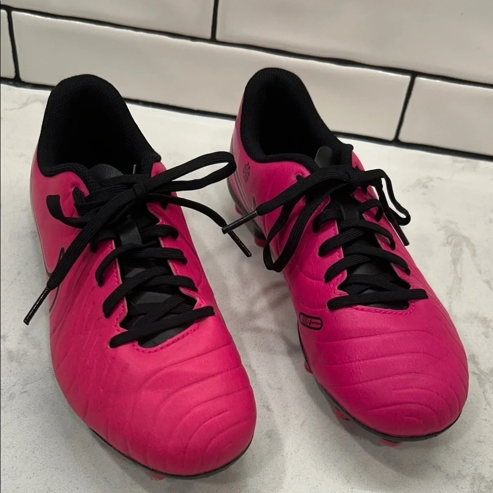 Nike Kids' Tiempo Legend 10 Club‎ FG Soccer Cleats Pink Girl